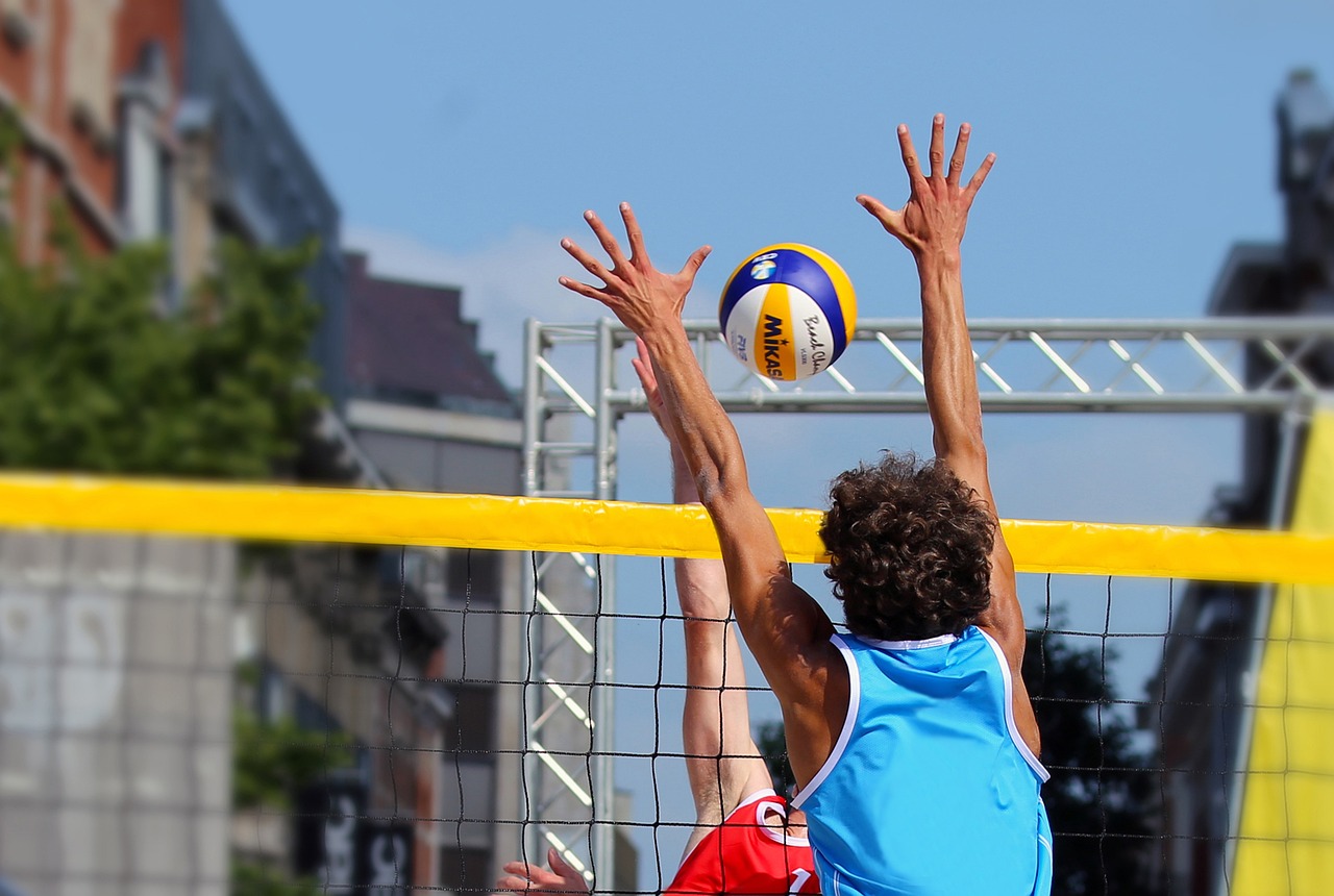 Early commitments in volleyball boost top recruits' focus.
